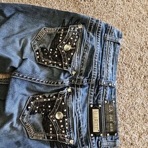 Straight Leg L.A. idol Women’s Jeans in Washed Blue
